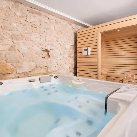 Violeta Hotel 4*